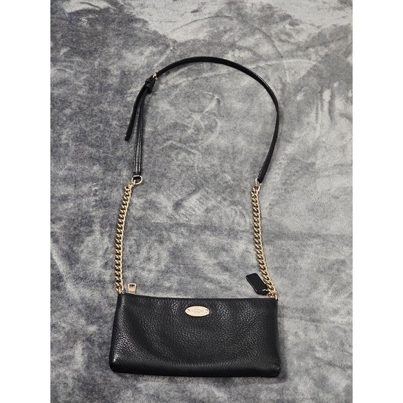 Coach Handbags - Coach Quinn Crossbody